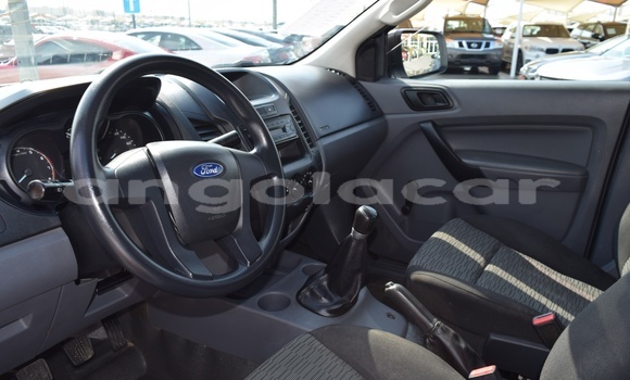 Comprar Usado Toyota Hilux Branco Carro em Benguela em Benguela Comprar Usado Toyota Hilux Branco Carro em Benguela em Benguela