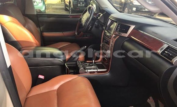 Comprar Usado Lexus LX 570 Prata Carro em Luanda em Luanda Province Comprar Usado Lexus LX 570 Prata Carro em Luanda em Luanda Province