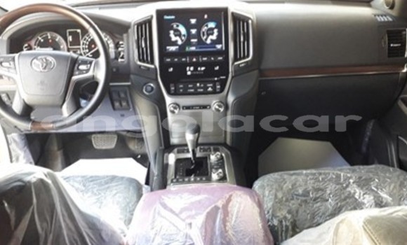 Acheter Neuf Voiture Toyota Land Cruiser Blanc à Luena, Moxico Acheter Neuf Voiture Toyota Land Cruiser Blanc à Luena, Moxico