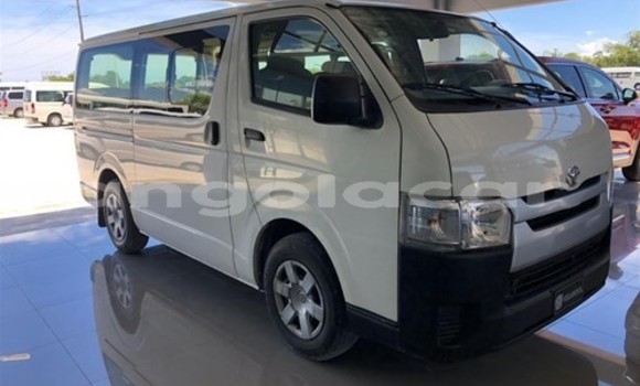 Buy Used Toyota Hiace White Car in Luena in Moxico