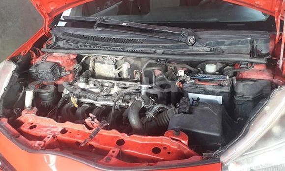 Comprar Usado Toyota Yaris Vermelho Carro em Luanda em Luanda Province Comprar Usado Toyota Yaris Vermelho Carro em Luanda em Luanda Province