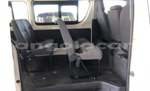 Acheter Occasion Voiture Toyota Hiace Blanc à Luena, Moxico Acheter Occasion Voiture Toyota Hiace Blanc à Luena, Moxico