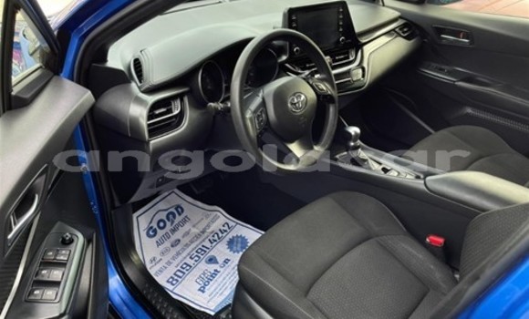 Buy Used Toyota C-HR Blue Car in Luena in Moxico Buy Used Toyota C-HR Blue Car in Luena in Moxico