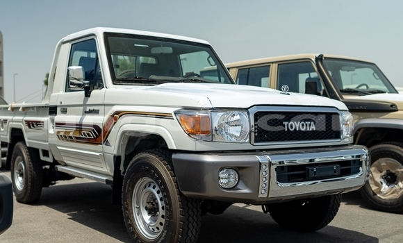 Acheter Neuf Voiture Toyota Land Cruiser Blanc à Luanda, Province de Luanda Acheter Neuf Voiture Toyota Land Cruiser Blanc à Luanda, Province de Luanda
