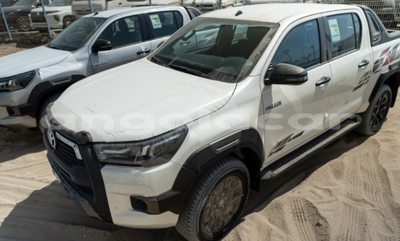 Acheter Occasion Voiture Toyota Hilux Blanc à Luanda, Province de Luanda Acheter Occasion Voiture Toyota Hilux Blanc à Luanda, Province de Luanda