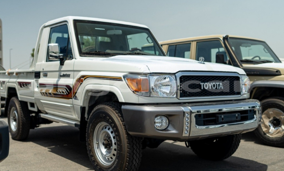 Comprar Novo Toyota Land Cruiser Branco Carro em Luanda em Luanda Province Comprar Novo Toyota Land Cruiser Branco Carro em Luanda em Luanda Province