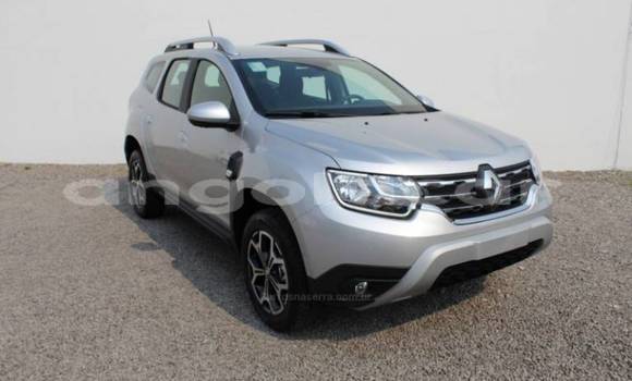 Buy Used Renault Duster White Car in Lubango in Huila Province Buy Used Renault Duster White Car in Lubango in Huila Province