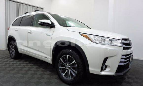 Acheter Occasion Voiture Toyota Highlander Blanc à Luanda, Province de Luanda Acheter Occasion Voiture Toyota Highlander Blanc à Luanda, Province de Luanda