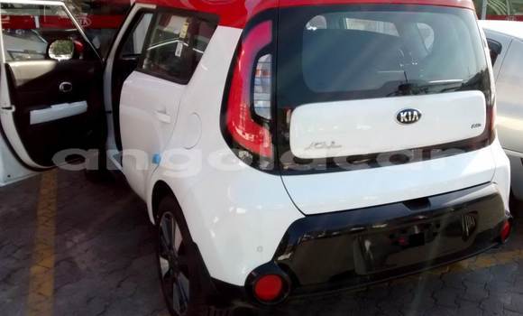 Comprar Novo Kia Soul Branco Carro em Luena em Moxico Comprar Novo Kia Soul Branco Carro em Luena em Moxico