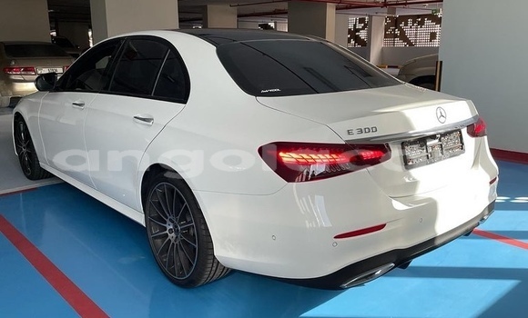 Buy Used Mercedes-Benz E–Class White Car in Benguela in Benguela Buy Used Mercedes-Benz E–Class White Car in Benguela in Benguela