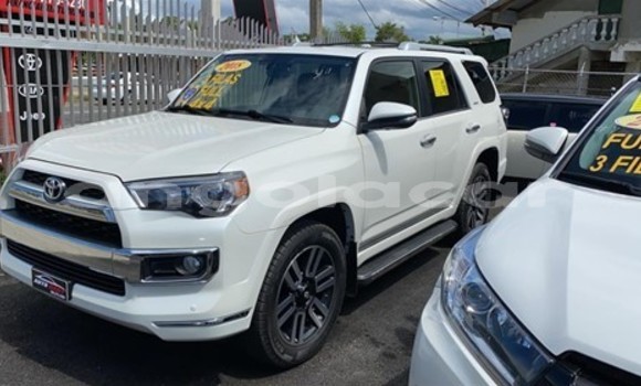 Acheter Occasion Voiture Toyota 4Runner Blanc à Luena, Moxico