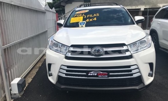 Buy Used Toyota Highlander Black Car in Luena in Moxico Buy Used Toyota Highlander Black Car in Luena in Moxico