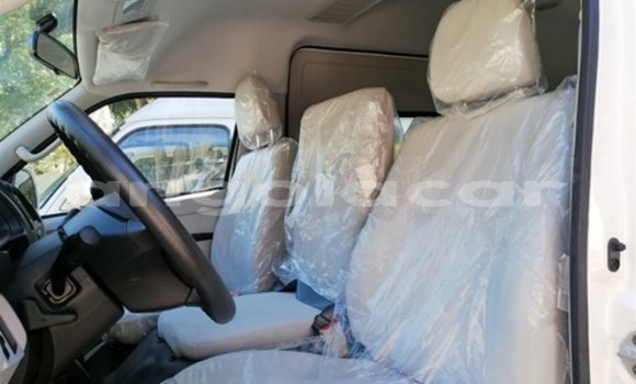 Buy Used Jinbei Haise White Car in Luena in Moxico Buy Used Jinbei Haise White Car in Luena in Moxico