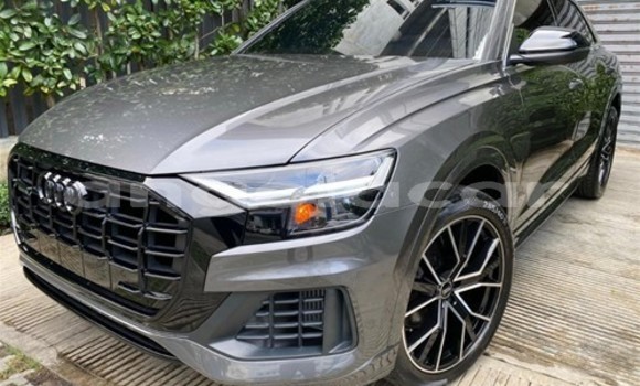 Acheter Occasion Voiture Audi Q8 Gris à Luena, Moxico