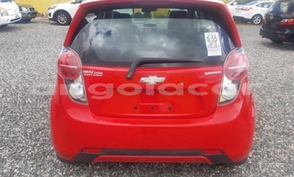 Acheter Occasion Voiture Chevrolet spark Rouge à Luena, Moxico Acheter Occasion Voiture Chevrolet spark Rouge à Luena, Moxico