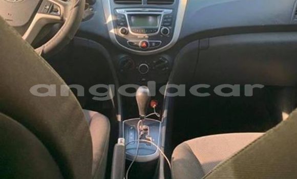 Buy Used Hyundai Accent Brown Car in Luanda in Luanda Province Buy Used Hyundai Accent Brown Car in Luanda in Luanda Province