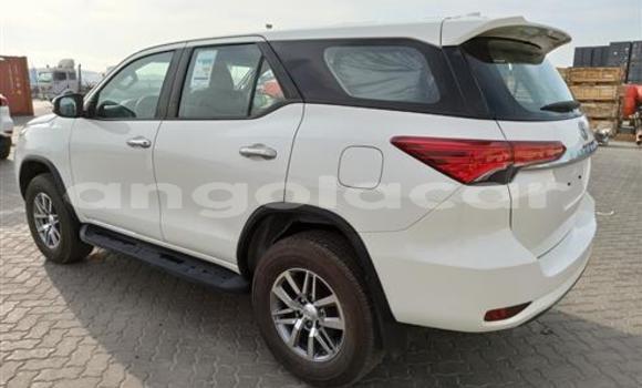 Acheter Occasion Voiture Toyota Fortuner Blanc à Benguela, Benguela Acheter Occasion Voiture Toyota Fortuner Blanc à Benguela, Benguela