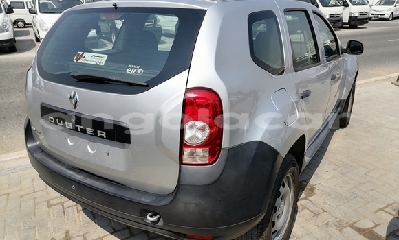 Buy Used Renault Duster Silver Car in Benguela in Benguela Buy Used Renault Duster Silver Car in Benguela in Benguela