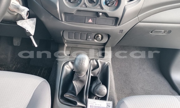 Buy Used Mitsubishi L200 White Car in Benguela in Benguela Buy Used Mitsubishi L200 White Car in Benguela in Benguela