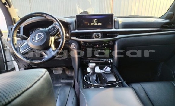 Acheter Occasion Voiture Lexus LX 570 Blanc à Luena, Moxico Acheter Occasion Voiture Lexus LX 570 Blanc à Luena, Moxico