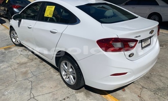 Buy Used Chevrolet Cruze White Car in Caala in Huambo Buy Used Chevrolet Cruze White Car in Caala in Huambo