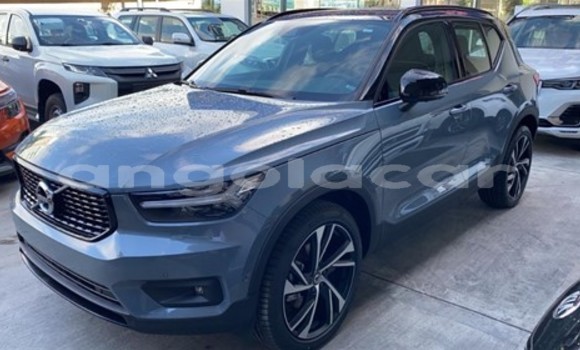 Comprar Usado Volvo XC40 Azul Carro em Luena em Moxico