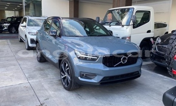Comprar Usado Volvo XC40 Azul Carro em Luena em Moxico Comprar Usado Volvo XC40 Azul Carro em Luena em Moxico