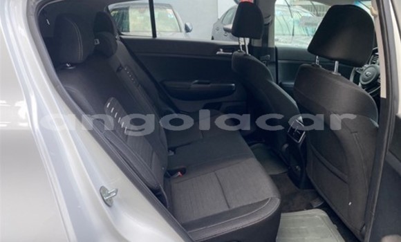 Comprar Usado Kia Sportage Branco Carro em Luena em Moxico Comprar Usado Kia Sportage Branco Carro em Luena em Moxico