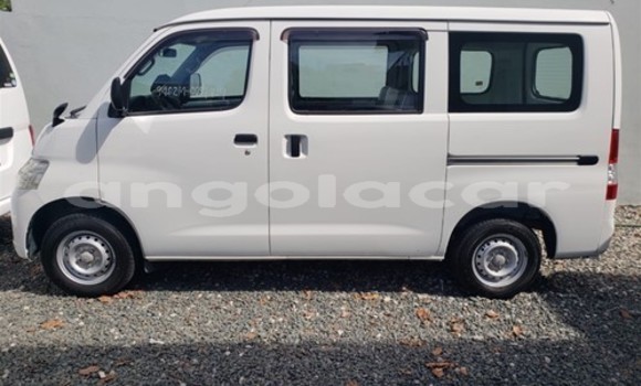 Acheter Occasion Voiture Toyota Hiace Blanc à Luena, Moxico Acheter Occasion Voiture Toyota Hiace Blanc à Luena, Moxico