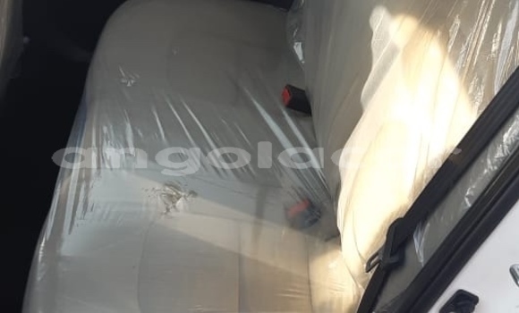 Acheter Occasion Voiture Kia rio Blanc à Benguela, Benguela Acheter Occasion Voiture Kia rio Blanc à Benguela, Benguela