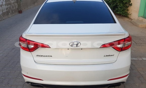 Buy Used Hyundai Sonata White Car in Benguela in Benguela Buy Used Hyundai Sonata White Car in Benguela in Benguela