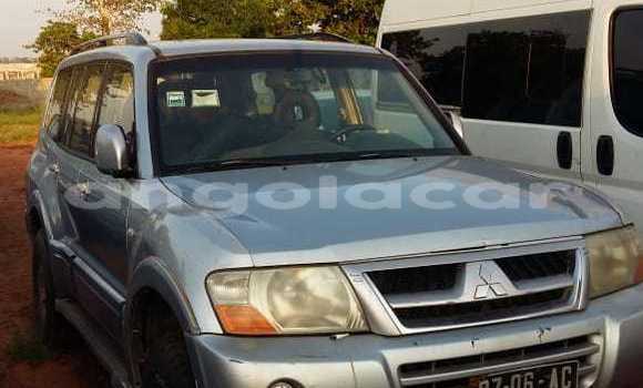 Comprar Usado Mitsubishi Pajero Bege Carro em Luanda em Luanda Province Comprar Usado Mitsubishi Pajero Bege Carro em Luanda em Luanda Province
