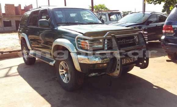 Comprar Usado Toyota Runx Verde Carro em Luanda em Luanda Province