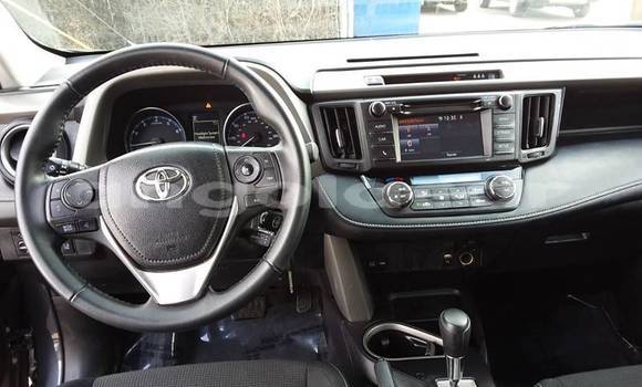 Comprar Usado Toyota RAV4 Bege Carro em Luanda em Luanda Province Comprar Usado Toyota RAV4 Bege Carro em Luanda em Luanda Province