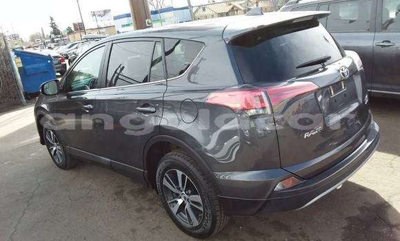 Comprar Usado Toyota RAV4 Bege Carro em Luanda em Luanda Province Comprar Usado Toyota RAV4 Bege Carro em Luanda em Luanda Province