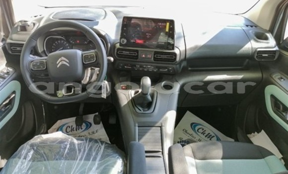 Buy Used Citroen Berlingo White Car in Luena in Moxico Buy Used Citroen Berlingo White Car in Luena in Moxico