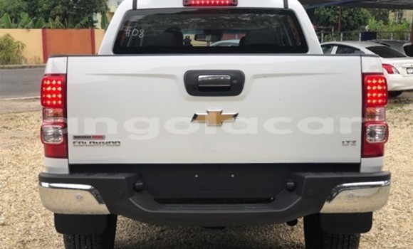Comprar Usado Chevrolet Colorado Branco Carro em Luena em Moxico Comprar Usado Chevrolet Colorado Branco Carro em Luena em Moxico