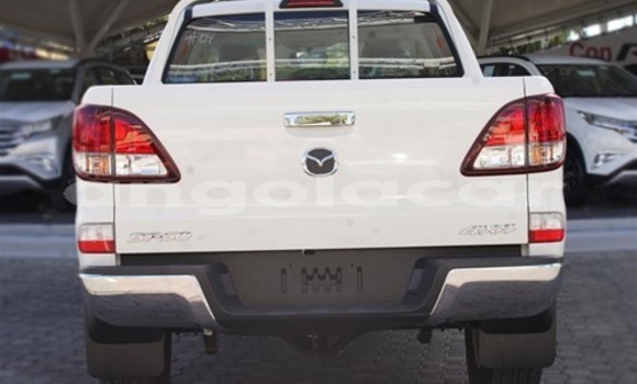 Buy Used Mazda BT-50 White Car in Luena in Moxico Buy Used Mazda BT-50 White Car in Luena in Moxico