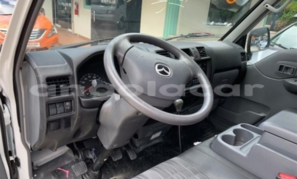 Buy Used Mazda Bongo White Car in Luena in Moxico Buy Used Mazda Bongo White Car in Luena in Moxico