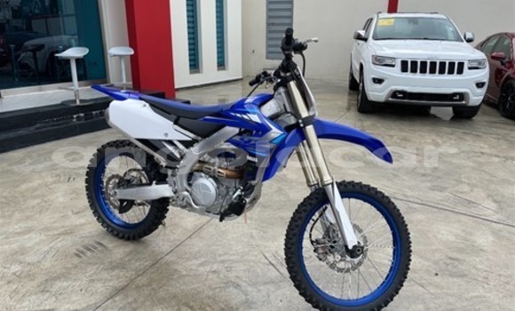 Comprar Usado Yamaha YZ450F Branco Moto em Luanda em Luanda Province
