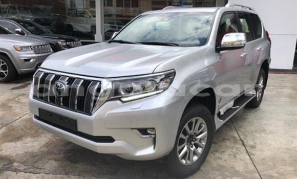 Acheter Occasion Voiture Toyota Land Cruiser Gris à Luena, Moxico