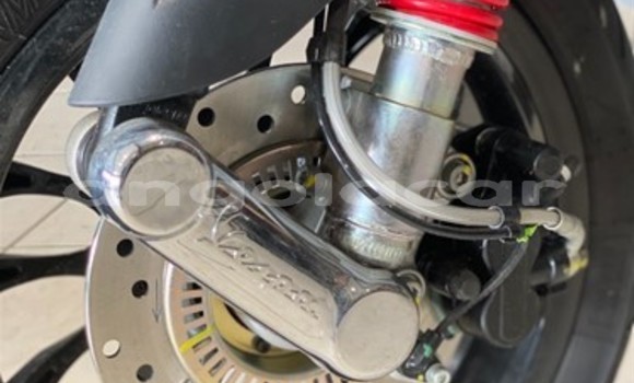 Buy Used Vespa Sprint Silver Bike in Luanda in Luanda Province Buy Used Vespa Sprint Silver Bike in Luanda in Luanda Province