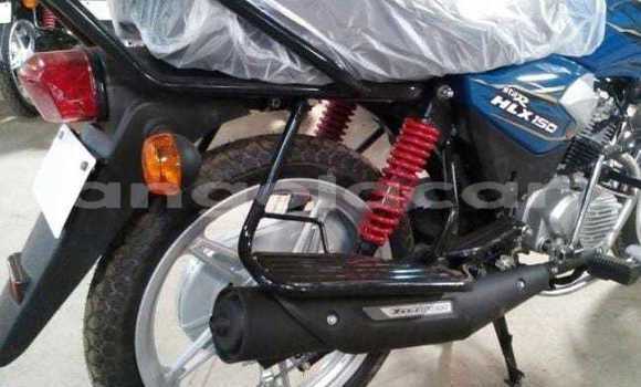 Acheter Neuf Moto TVS HLX125 Bleu à Luanda, Province de Luanda Acheter Neuf Moto TVS HLX125 Bleu à Luanda, Province de Luanda