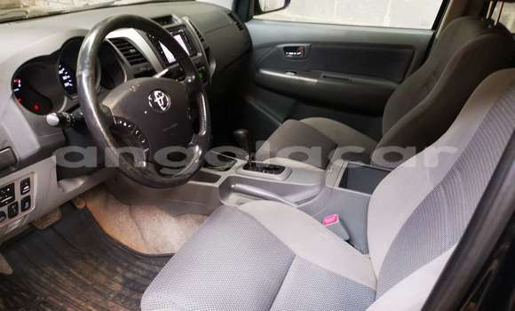 Buy Used Toyota Hilux Black Car in Benguela in Benguela Buy Used Toyota Hilux Black Car in Benguela in Benguela