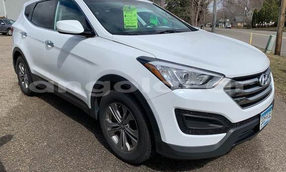 Comprar Usado Hyundai Santa Fe Vermelho Carro em Luanda em Luanda Province Comprar Usado Hyundai Santa Fe Vermelho Carro em Luanda em Luanda Province