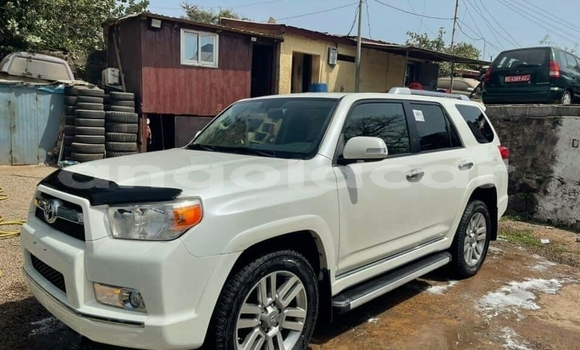 Acheter Occasion Voiture Toyota 4Runner Blanc à Huambo, Huambo Acheter Occasion Voiture Toyota 4Runner Blanc à Huambo, Huambo