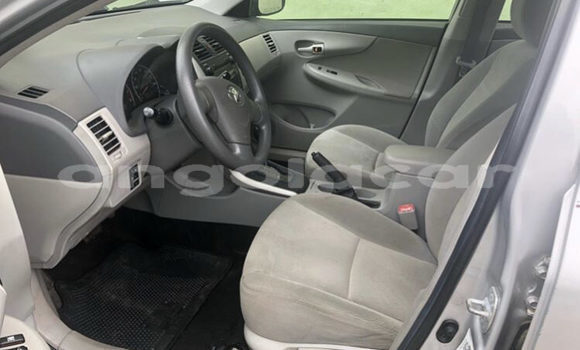 Comprar Usado Toyota Corolla Prata Carro em Moçâmedes em Namibe Province Comprar Usado Toyota Corolla Prata Carro em Moçâmedes em Namibe Province