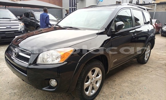 Comprar Usado Toyota RAV4 Preto Carro em Malanje em Malanje Province Comprar Usado Toyota RAV4 Preto Carro em Malanje em Malanje Province