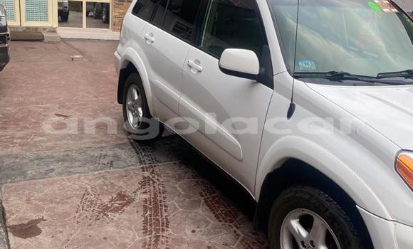 Comprar Usado Toyota RAV4 Marrom Carro em Moçâmedes em Namibe Province Comprar Usado Toyota RAV4 Marrom Carro em Moçâmedes em Namibe Province