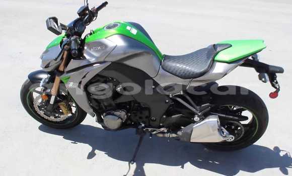 Comprar Usado Kawasaki Z 1000 Bege Moto em Luanda em Luanda Province Comprar Usado Kawasaki Z 1000 Bege Moto em Luanda em Luanda Province